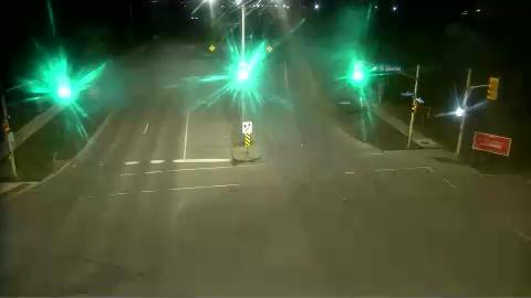 Traffic camera image at 2025-04-25 07:00:40