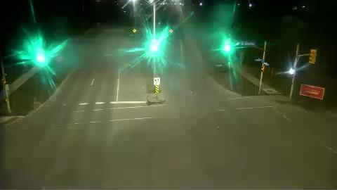 Traffic camera image at 2025-04-25 07:30:37