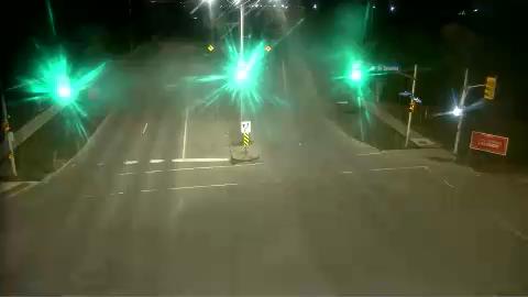 Traffic camera image at 2025-04-25 07:40:34