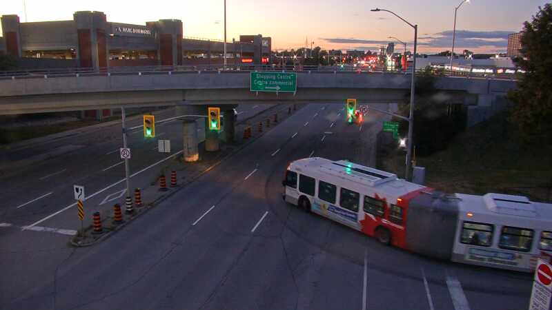 Traffic camera image at 2025-08-31 00:01:26