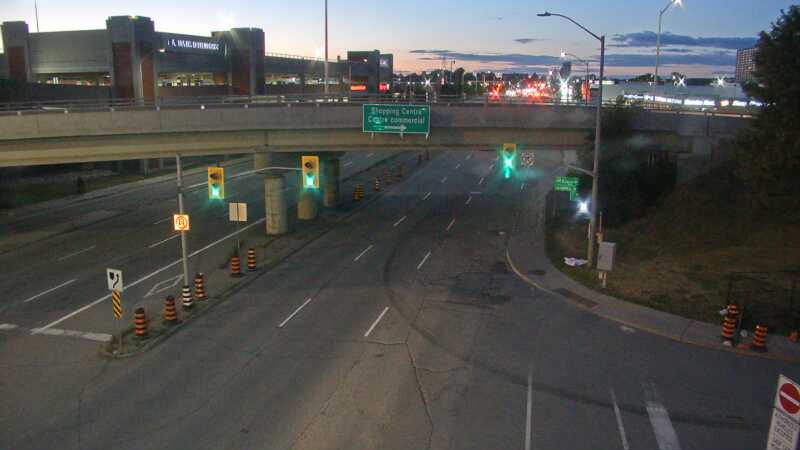 Traffic camera image at 2025-08-31 00:11:07
