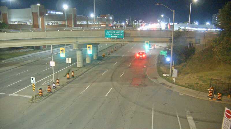 Traffic camera image at 2025-08-31 01:01:14