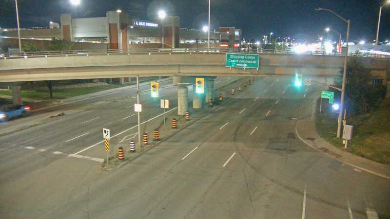 Traffic camera image at 2025-09-14 00:16:02