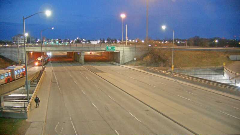 Traffic camera image at 2025-04-25 09:25:41