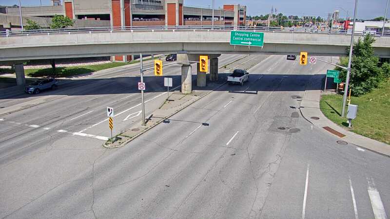 Traffic camera image at 2025-06-30 15:56:06