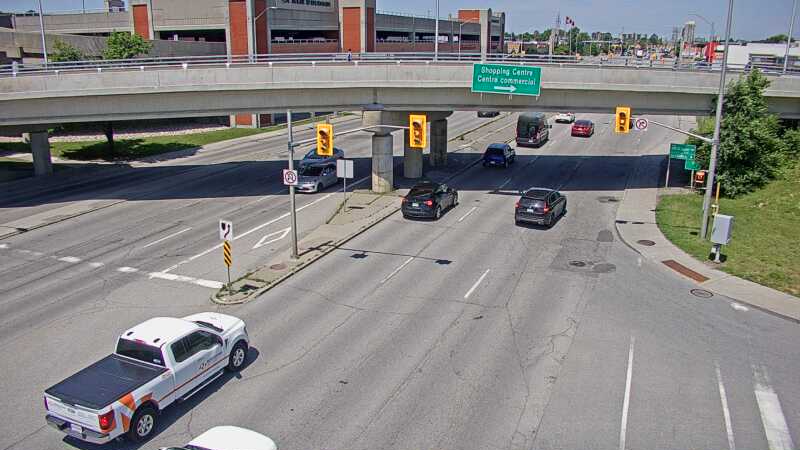 Traffic camera image at 2025-06-30 16:41:03
