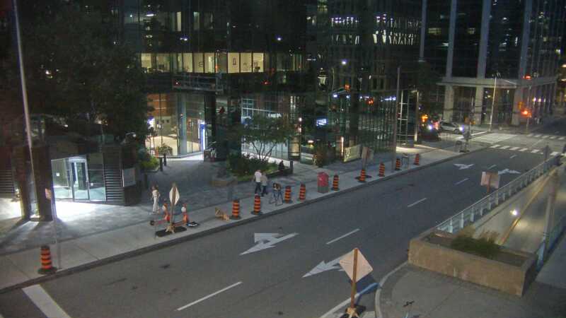 Traffic camera image at 2025-08-25 00:20:57