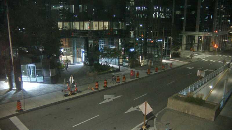 Traffic camera image at 2025-08-25 00:36:01