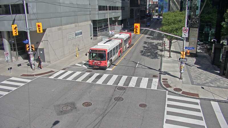 Traffic camera image at 2025-09-14 17:31:00