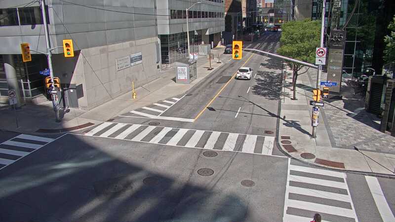 Traffic camera image at 2025-09-14 18:16:09