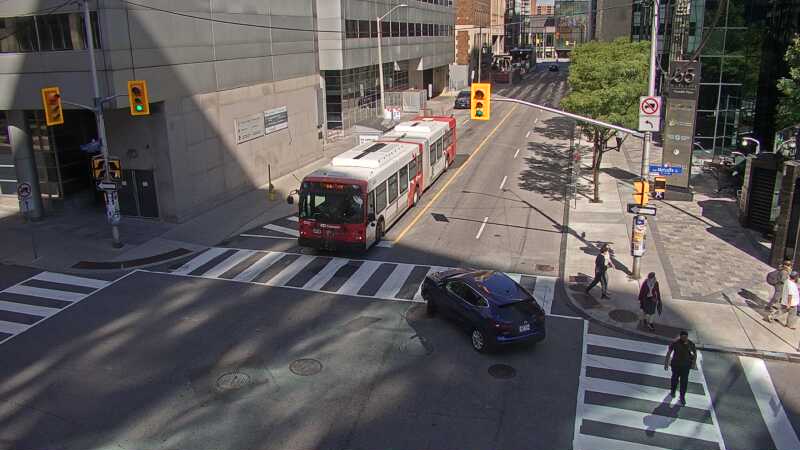 Traffic camera image at 2025-09-14 18:36:01