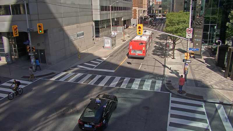Traffic camera image at 2025-09-14 18:41:13