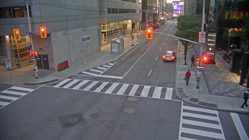 Traffic camera image at 2025-09-18 10:41:01