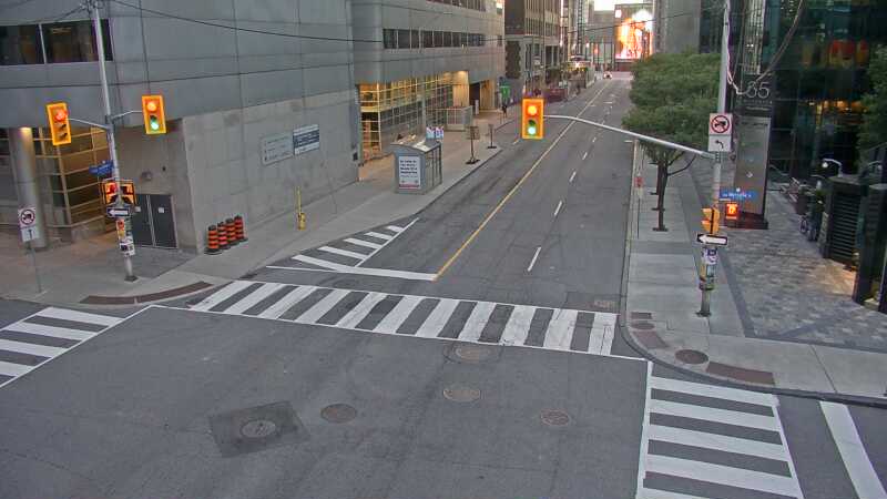 Traffic camera image at 2025-09-18 10:51:10