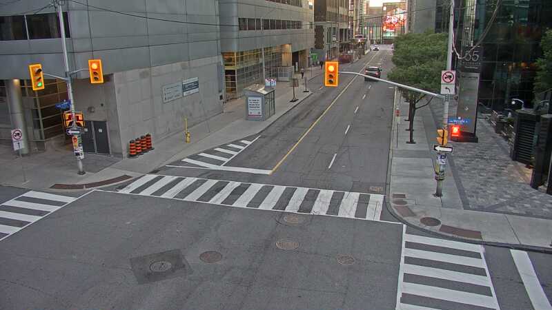 Traffic camera image at 2025-09-18 11:06:02