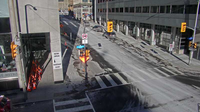 Traffic camera image at 2024-12-21 15:46:22