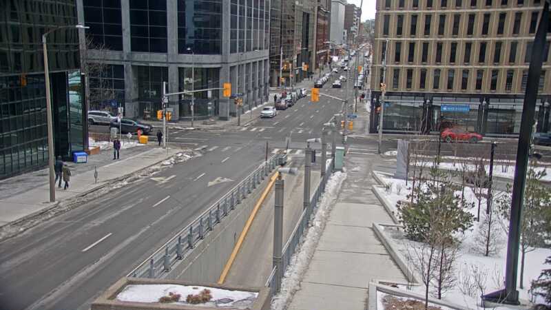 Traffic camera image at 2025-03-09 14:37:20