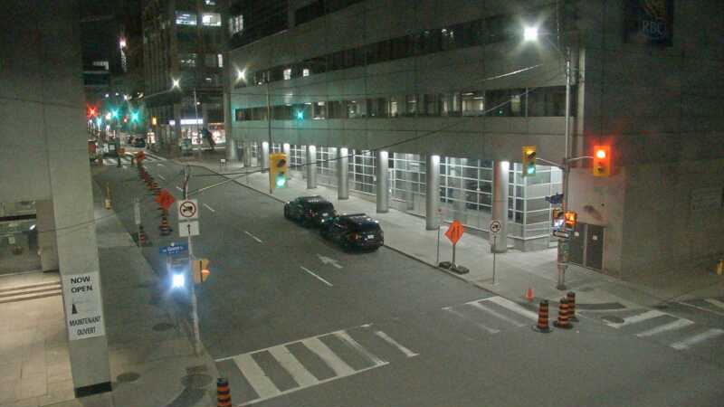 Traffic camera image at 2025-05-09 06:15:48
