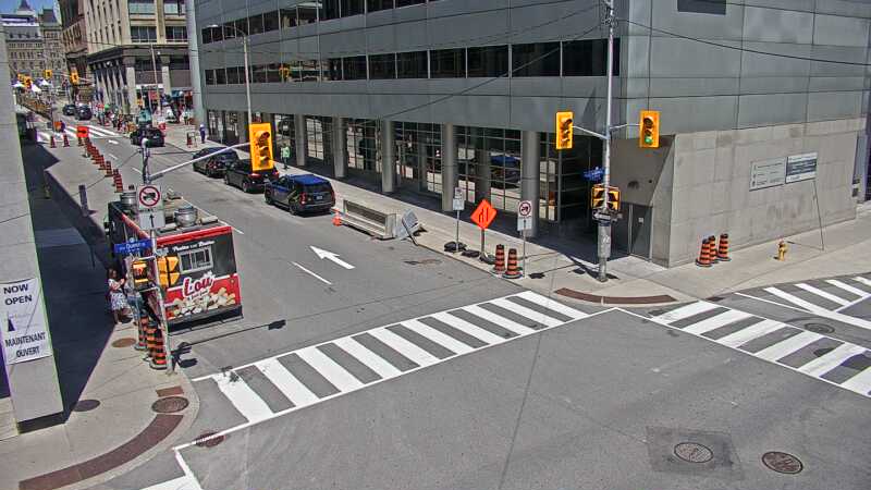Traffic camera image at 2025-06-30 16:51:03