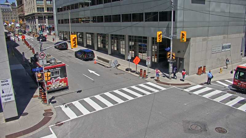 Traffic camera image at 2025-06-30 16:55:59