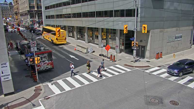 Traffic camera image at 2025-06-30 18:16:09