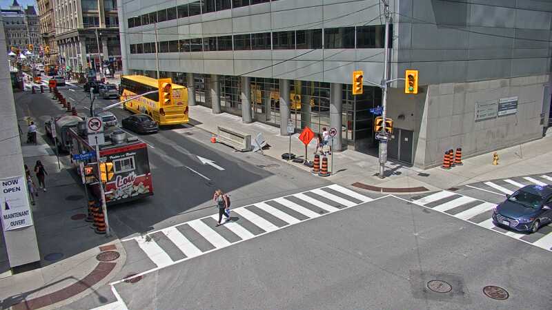 Traffic camera image at 2025-06-30 18:21:08