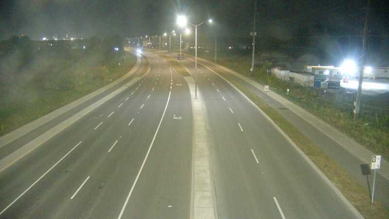 Traffic camera image at 2025-08-04 01:30:55