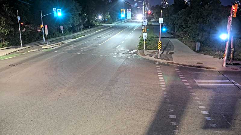 Traffic camera image at 2025-08-04 01:15:52
