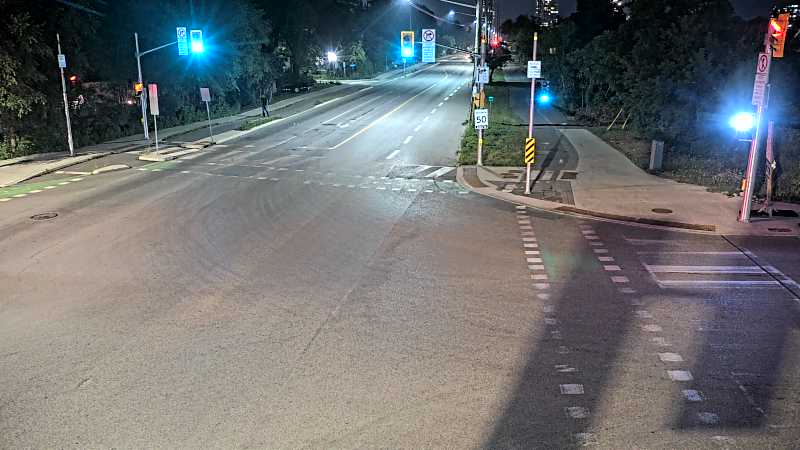 Traffic camera image at 2025-08-04 01:25:57
