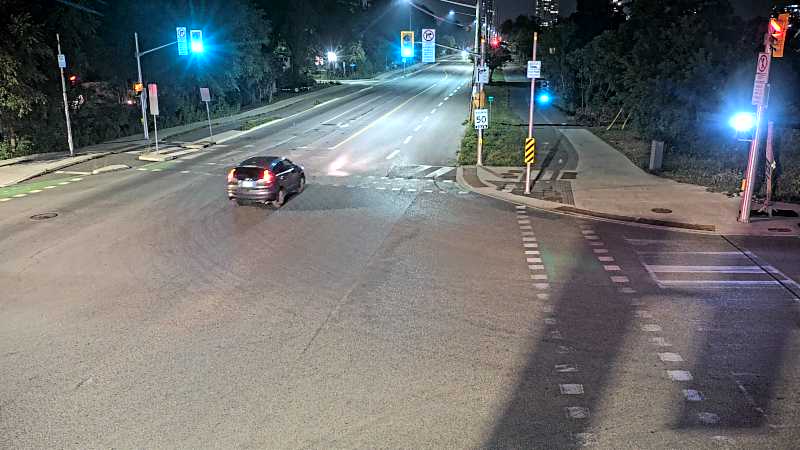 Traffic camera image at 2025-08-04 01:55:59