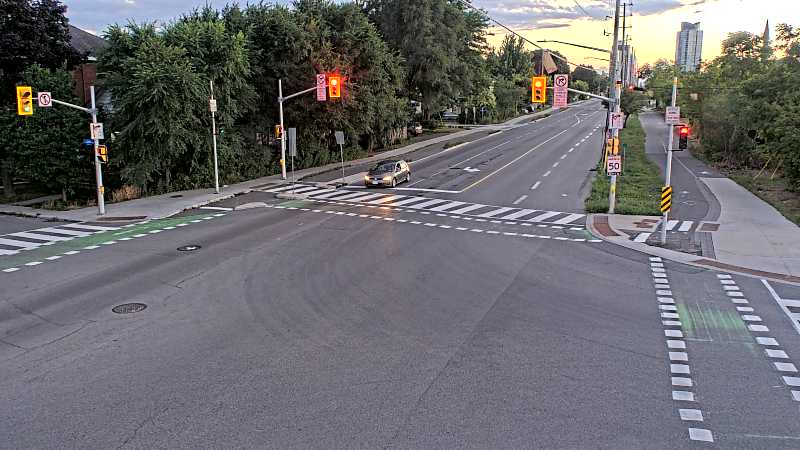 Traffic camera image at 2025-08-25 00:01:02
