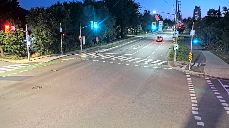 Traffic camera image at 2025-08-25 00:36:01