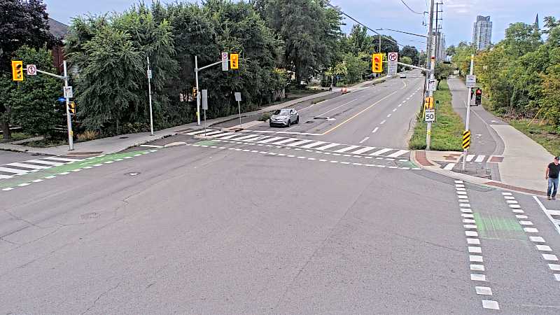 Traffic camera image at 2025-09-13 16:36:13