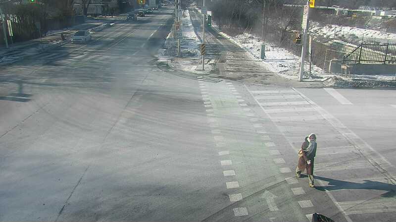 Traffic camera image at 2024-12-21 15:55:58