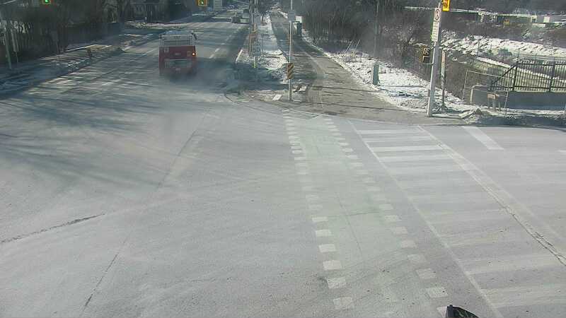 Traffic camera image at 2024-12-21 16:41:04