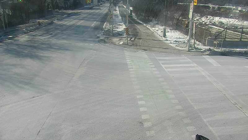 Traffic camera image at 2024-12-21 16:55:49