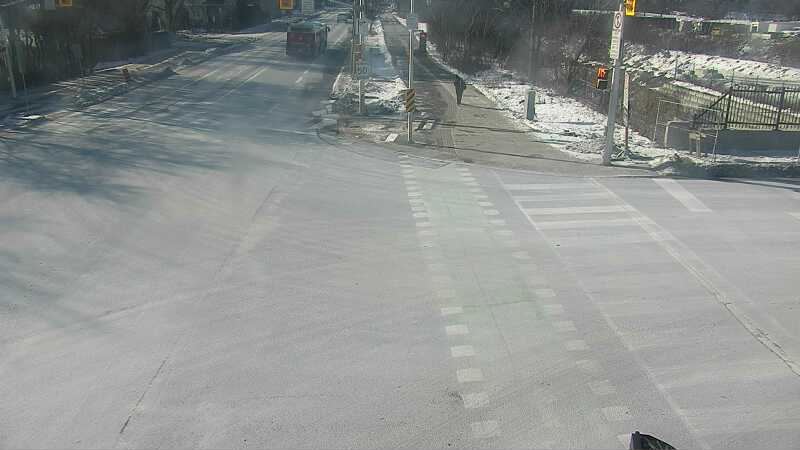 Traffic camera image at 2024-12-21 17:06:30