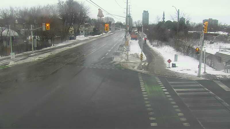 Traffic camera image at 2025-03-09 13:05:56