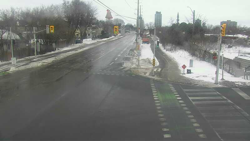 Traffic camera image at 2025-03-09 13:15:48