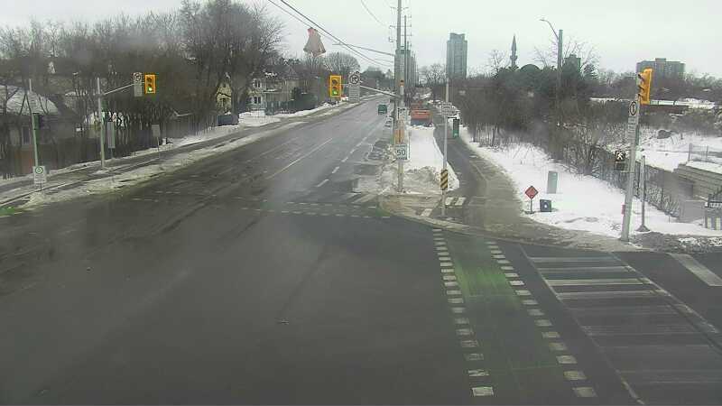 Traffic camera image at 2025-03-09 13:30:43