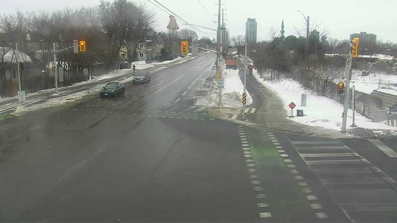 Traffic camera image at 2025-03-09 13:37:19