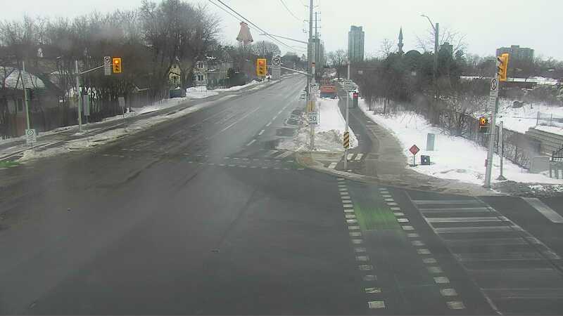 Traffic camera image at 2025-03-09 14:01:05