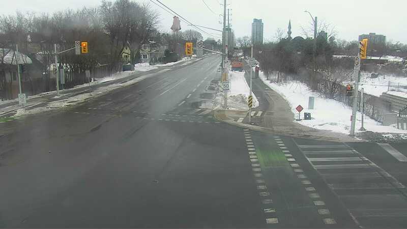 Traffic camera image at 2025-03-09 14:21:07