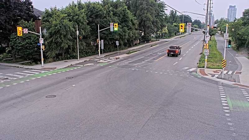Traffic camera image at 2025-07-31 00:31:07