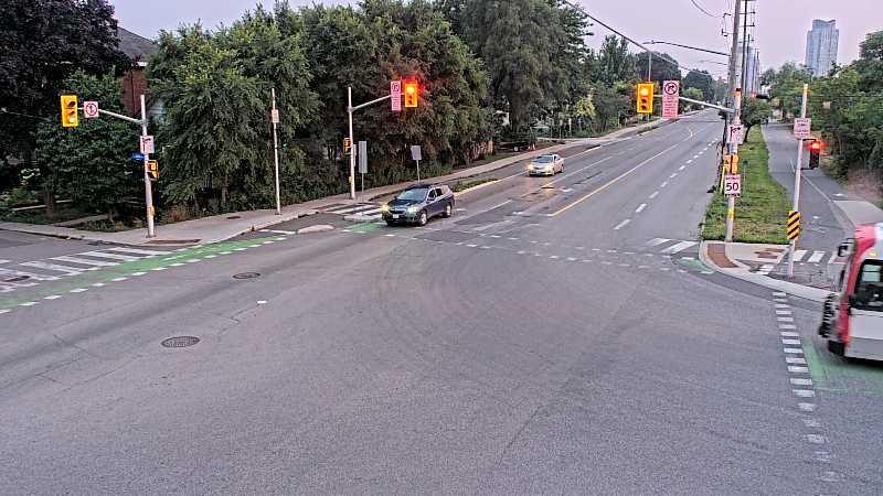 Traffic camera image at 2025-07-31 00:36:03