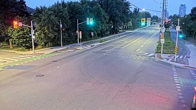 Traffic camera image at 2025-07-31 00:56:01