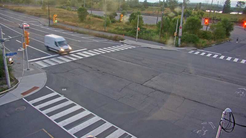 Traffic camera image at 2025-08-25 00:01:02