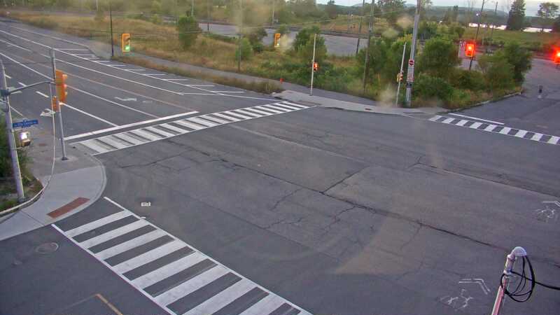 Traffic camera image at 2025-08-25 00:06:07