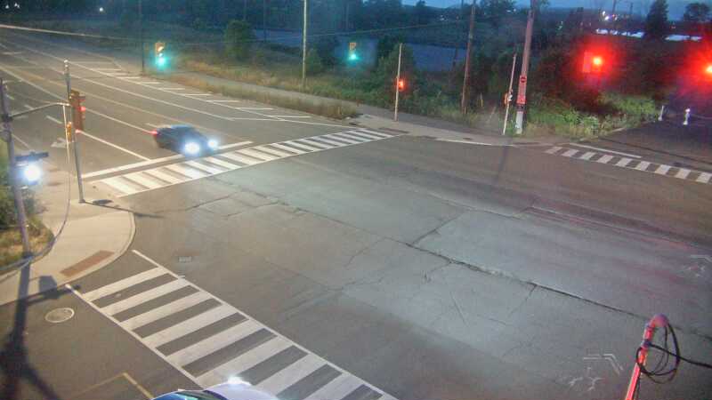 Traffic camera image at 2025-08-25 00:31:05