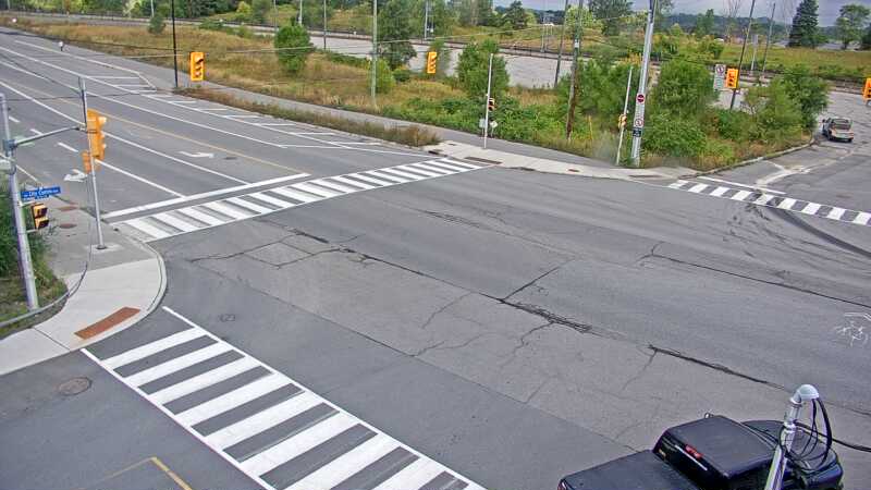 Traffic camera image at 2025-09-05 12:46:16